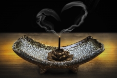 incense-2042096_1280